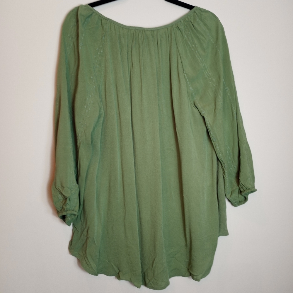 Brina & Em boho style green peasant top - Picture 4 of 8